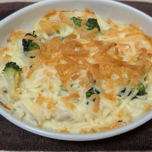 ともの作ってみた!投稿(火を使わず簡単♪マカロニ別ゆでなし【チキンマカロニグラタン】)