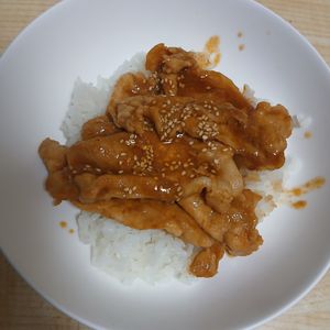 rの作ってみた!投稿(スタミナ満点！サムギョプサル丼)
