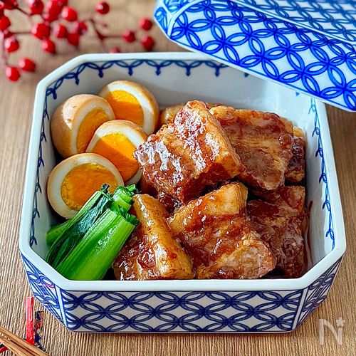 塩麹でふっくら♩梅香る豚の角煮