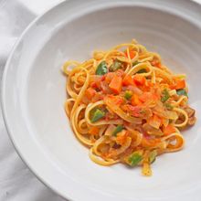 シャキシャキ野菜が楽しいドライカレーのリングイネ