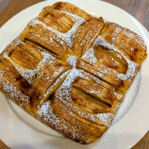 るるる♪の作ってみた!投稿(ホットケーキミックスで簡単！ハッセルバックリンゴケーキ)
