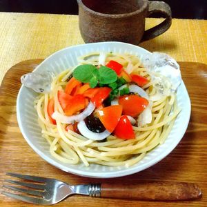 チョロリスの作ってみた!投稿(もずくとトマトの和風冷製パスタ)