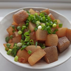 はるにゃんこの作ってみた!投稿(【大根とこんにゃくのおかか炒め】コスパ抜群すぎ！節約副菜♪)