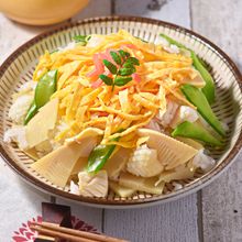 たけのこといかの簡単彩りちらし寿司