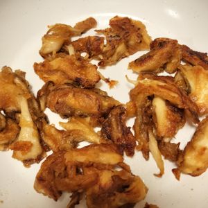 美沙智【みさと】の作ってみた!投稿(【舞茸のカリカリから揚げ】濃厚レモンマヨソース)