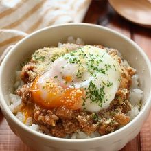 【温玉ミートソース丼】電子レンジ調理!