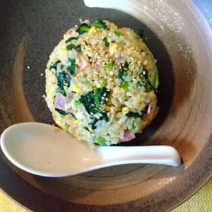 チョロリスの作ってみた!投稿(香ばしガーリック醤油♡『ベーコンと卵と小松菜のガリバタ炒飯』)