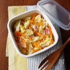 作り置きに！白菜とベーコンの炒めサラダ