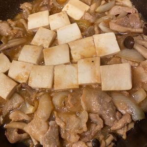 おかか昆布🍙の作ってみた!投稿(ワンパン10分！【豚こま肉と豆腐のすき煮】ご飯すすむ甘辛味♩)