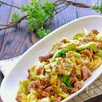 【らくレピ】レンジで簡単！春キャベツと豚肉のオイマヨ炒め風