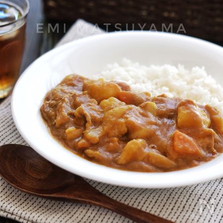 市販のルーで 懐かしのポークカレー By 松山絵美 レシピサイト Nadia ナディア プロの料理家のおいしいレシピ
