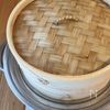 流行りの蒸籠で！【鮭ときのこの旨出汁バター蒸し】調味料2つ♩の工程3