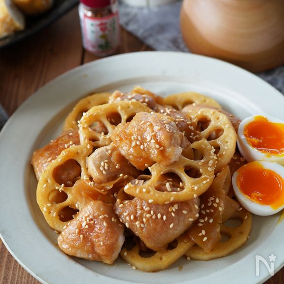 【材料3つ・調味料2つ】ご飯が進む鶏肉とれんこんの甘酢炒め