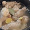 味付けこれだけ！手羽元と白菜のやさしい塩煮の工程3