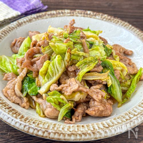 ご飯がすすむ!【豚こまとキャベツのスタミナ炒め】