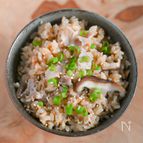 具材は2つだけ！豚肉としいたけの炊き込みごはん