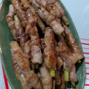 NYの作ってみた!投稿(甘辛だれでごはんがすすむ!アスパラの肉巻き)