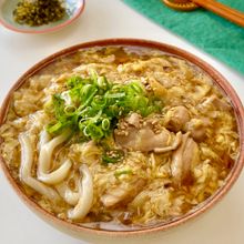 『ふわふわ親子うどん』とろーりほっこり！