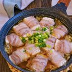 豚巻き豆腐と白菜のフライパン蒸し鍋