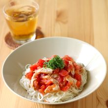 蒸しささみと梅トマトのさっぱりそうめん