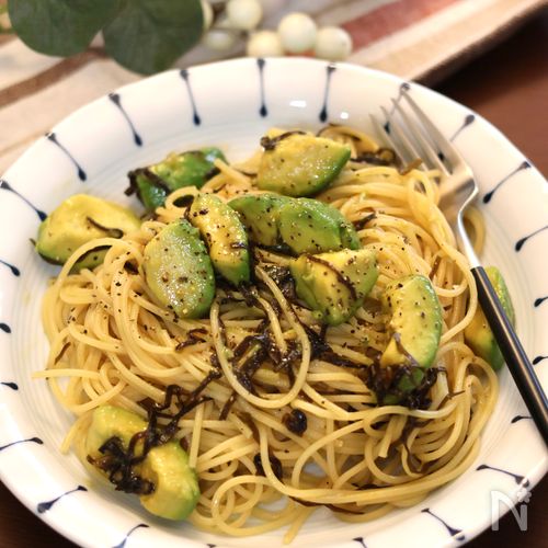 簡単でおすすめ♪和風アボカドパスタ