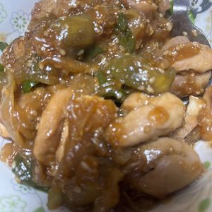 Mociの作ってみた!投稿(鶏肉となすとピーマンのオイ味噌炒め・ご飯に乗せても◎)