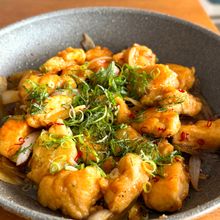 箸が止まらない！鶏むね肉の米粉甘酢だれ