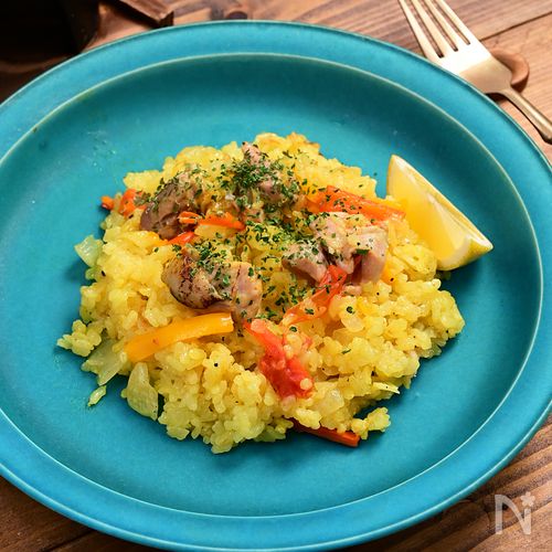 ブラジルのレシピを参考にした「ガリニャーダ風釜飯」