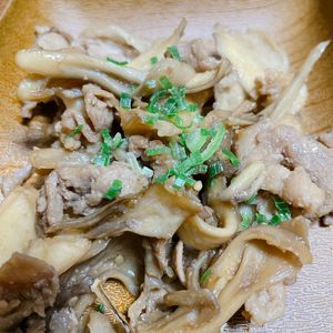 1322383の作ってみた!投稿(【豚肉と舞茸のごま生姜だれ】風味豊かな甘辛だれ♪10分おかず)