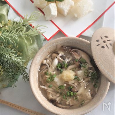 揚げ餅のきのこ餡かけ