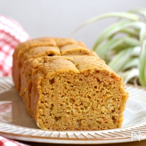 ホットケーキミックスで人参ケーキ