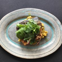 サバのムニエル、ナスのカレークリーム添え