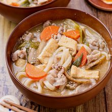 【豚汁煮込みうどん】ぽかぽか♡寒い時期に食べたいうどんレシピ