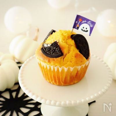 【ハロウィン】簡単♡混ぜて焼くだけ！かぼちゃ&オレオマフィン