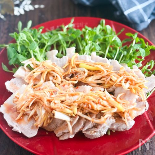 『簡単♪おもてなしにも!』茹で豚の中華ねぎソースがけ