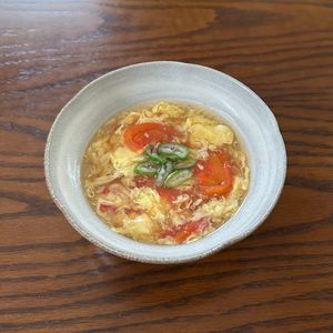 うららの作ってみた!投稿(とろみと酸味で中華のお供に【卵とトマトの中華スープ】)