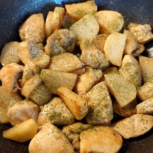 ヒラメの作ってみた!投稿(ワンパン10分！【鶏むね肉×長芋のりバター醤油炒め】コク旨♩)