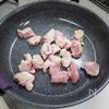 寒い時期にはこれ「チキンとほうれん草のクリームグラタン」の工程2