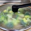 【ブロッコリーと豚しゃぶサラダ】野菜がもりもり食べられる！の工程1