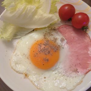 たりおの作ってみた!投稿(綺麗な半熟目玉焼き)