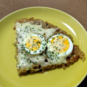 めぇの作ってみた!投稿(カレーリメイク♪カレーライスピザ)