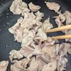 【レタスと豚肉のうま塩春雨スープ】シャキっととろっと美味!の工程1