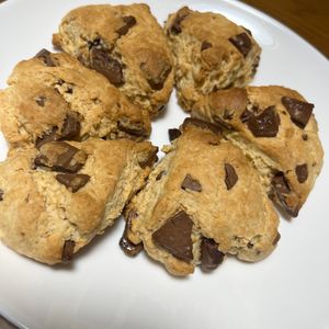 ぴよの作ってみた!投稿(【材料4つ！スタバ風♡お手軽チョコスコーン】HMで簡単)
