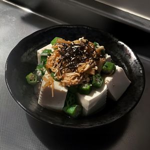 1377360の作ってみた!投稿(豆腐とオクラのサラダ 即席なめたけドレッシングがけ)