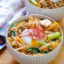 面倒くさくない!速攻で作れる!『そぼろビビンバ丼』