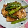 ゆっこの作ってみた!投稿(鶏むね肉とアスパラガスの塩麹炒め)