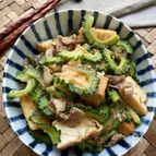 鰹節たっぷり♪♪厚揚げとゴーヤの甘辛味噌炒め