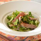 豚肉とパクチーのエスニックサラダ