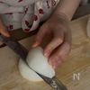 生姜ポン酢でさっぱり♡新玉ねぎの肉巻きの下準備