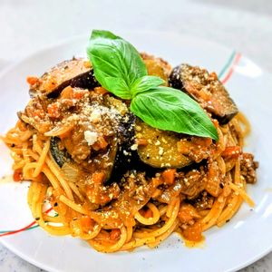 Patchouli🐱🐾の作ってみた!投稿(茄子のワンパンボロネーゼ│あの調味料で旨味凝縮15分パスタ)